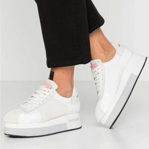 Diesel White and Pink Casual Sneakers